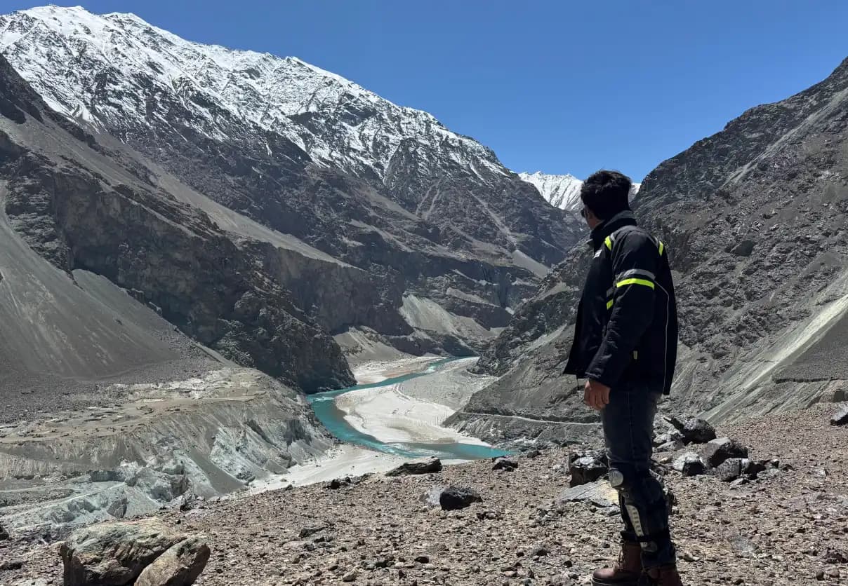 11 Days Delhi Leh Srinagar with Umling La Road trip