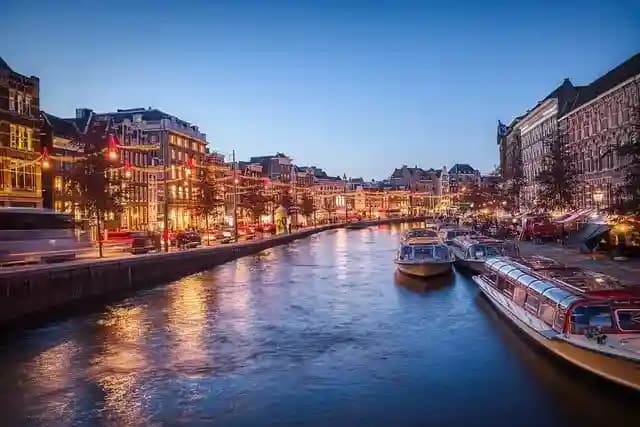 Best Time to Visit Amsterdam