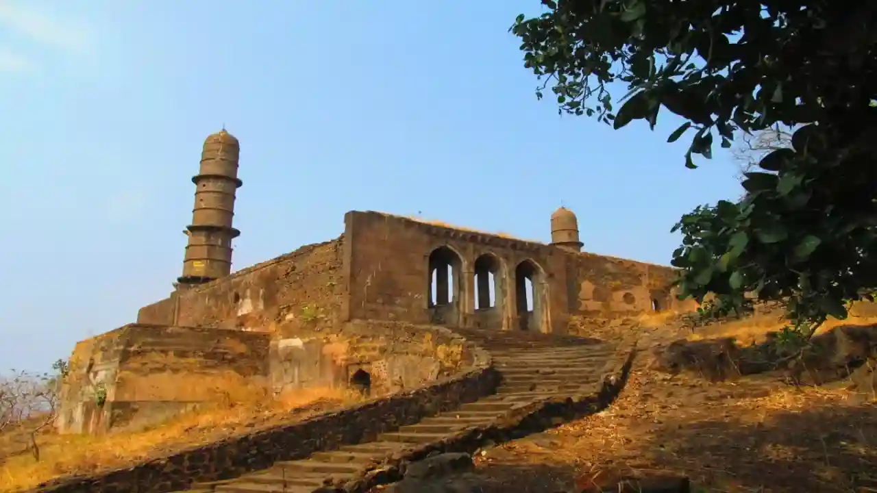 Asirgarh Fort