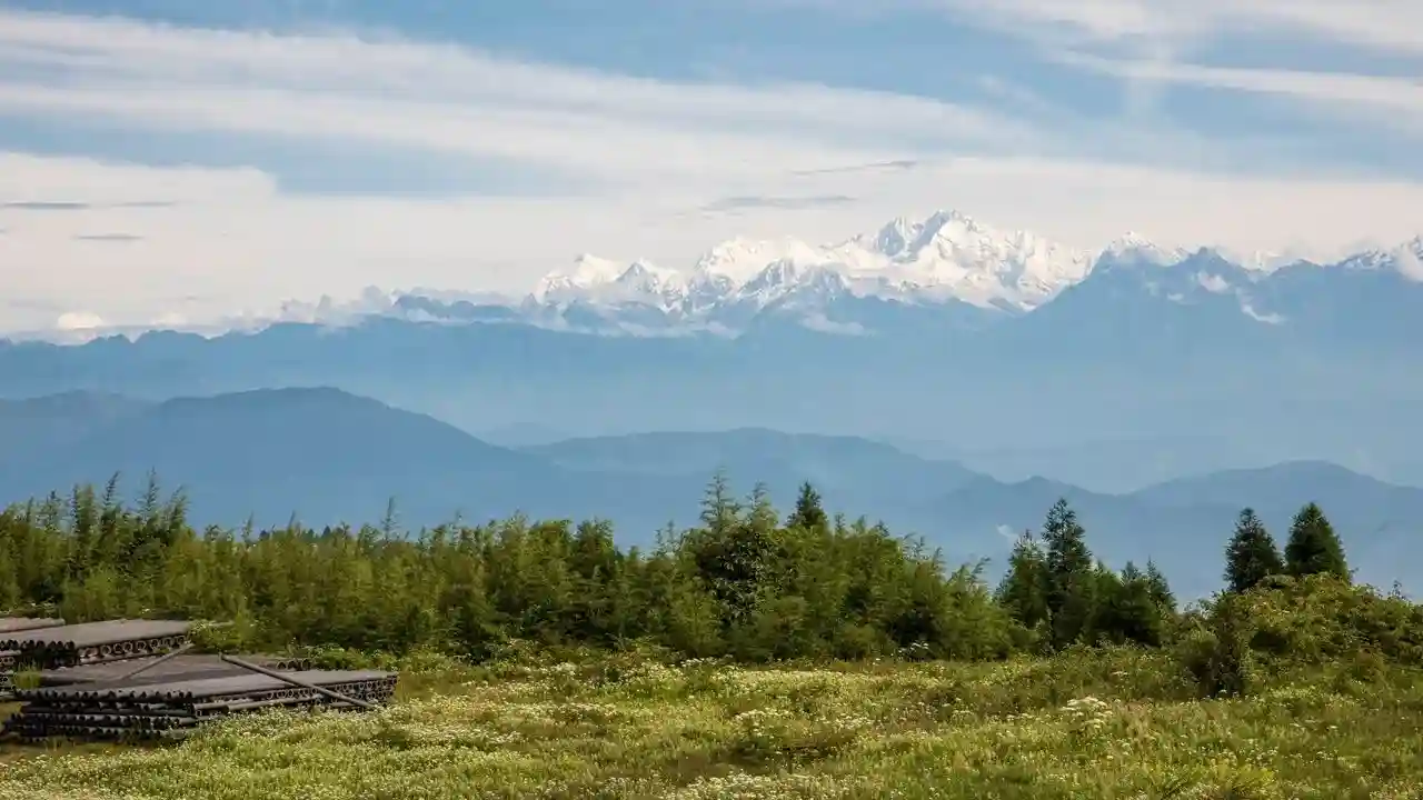 Darjeeling in December.webp