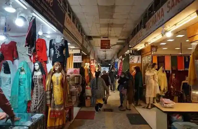 Shopping in lucknow.webp